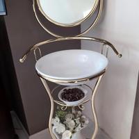 Set catino con lavabo, brocca e specchio 