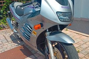 SUZUKI RF 600 R