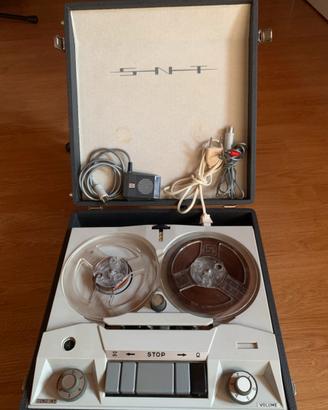 Magnetofono registratore a bobine SNT Rg22