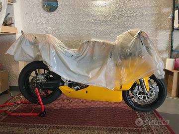DUCATI 749 TESTASTRETTA