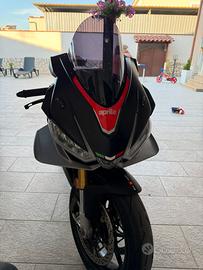 Aprilia rsv4