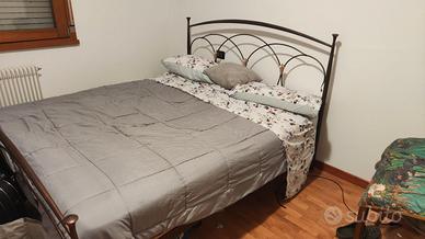 Letto matrimoniale 