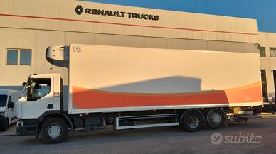 RENAULT D 320/26 6x2 FRIGO 9.60 mt
