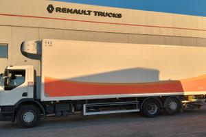 RENAULT D 320/26 6x2 FRIGO 9.60 mt