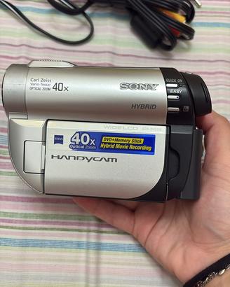 Videocamera Sony Handycam DCR-DVD110