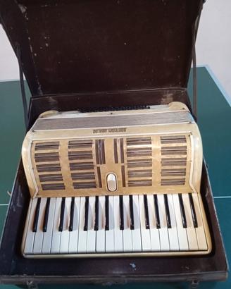 Fisarmonica Bontempi Ubaldo vintage.