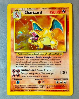 Charizard set base  prezzo trattabile 