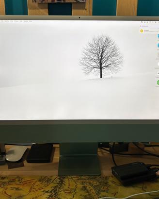 iMac 24” M1
