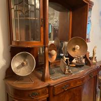 credenza con specchio