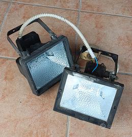 n.2 fari faretti esterno max 500w con lampada ip55