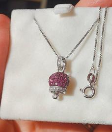Collana con ciondolo a campanella 