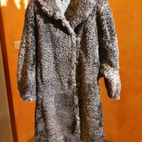 Pelliccia originale astrakan (agnello)