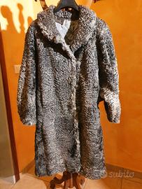 Pelliccia originale astrakan (agnello)