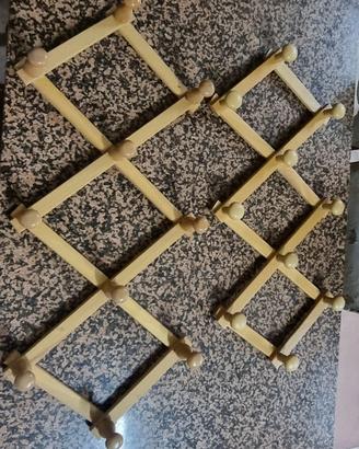 Coppia Appendiabiti Vintage a Fisarmonica in Legno