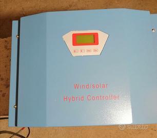 regolatore  di carica ibrido