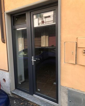 Locale commerciale comenduno di albino