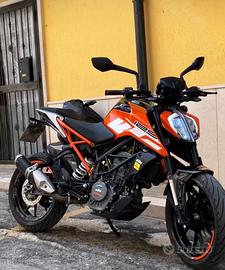 KTM DUKE 125