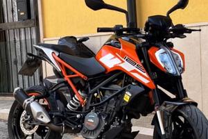 KTM DUKE 125