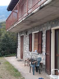 Parzanica con due camere e giardino