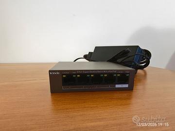 2x Tenda TEG1105P-4-63W