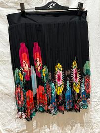 Gonna Desigual a pieghe con motivo floreale