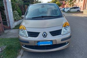 Renault Modus  Diesel  1461 cc anche neo patentat
