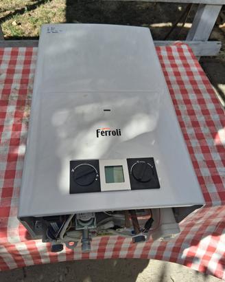 Scaldabagno Ferroli modello Pegaso a metano