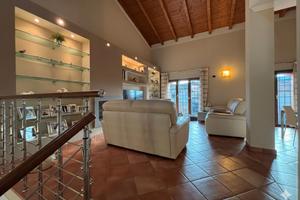 Villa rustica ristrutturata con giardino privato