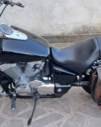 Honda shadow VT 750 Black Spirit