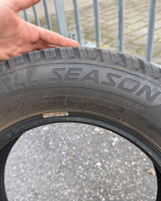 2 gomme 4 stagioni: 165/70/13 79t