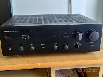 Yamaha AX-570