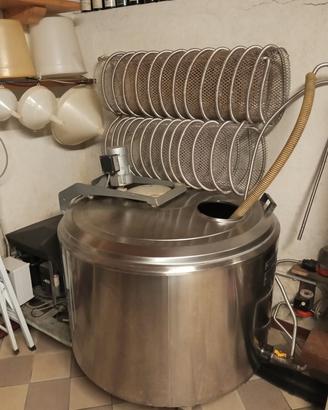 attrezzatura per lavorazione vino