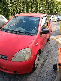automobile Toyota yaris