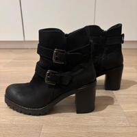 Stivaletti col tacco