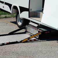 Pedana elettroidraulica disabili RHS/300 usata