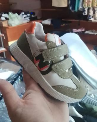 Stock Scarpe Naturino