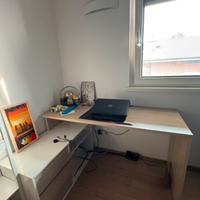 Scrivania DEGHI- 139x92 legno naturale e bianco