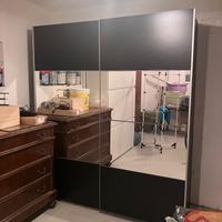 armadio due ante scorrevoli