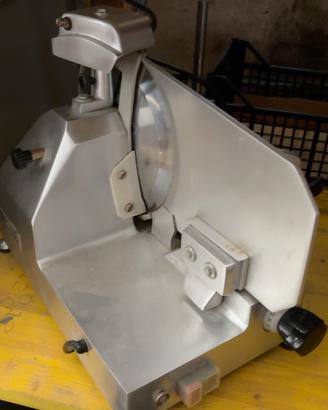 Affettatrice professionale NOAW 275 V - lama 275 m