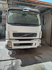 VOLVO FL 240