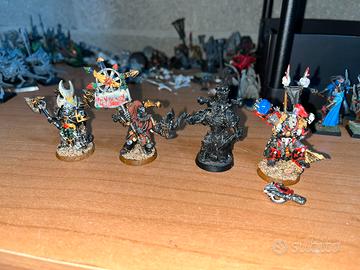 Warhammer 40k - 4 personaggi Space Marines Caos