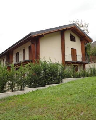 Immobile in asta di 106 m² con 2 locali e box auto