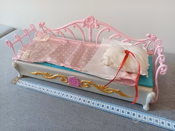 Letto e vasca da bagno Barbie 2006