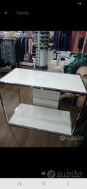 Tavolo arredo negozio