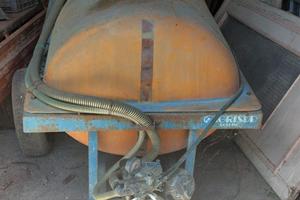 Varie attrezzi agricoli