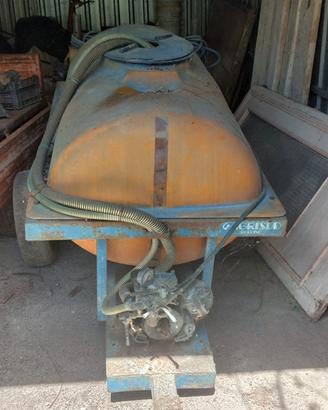Varie attrezzi agricoli
