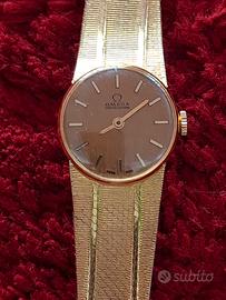 Omega Constellation Vintage Swiss Made .