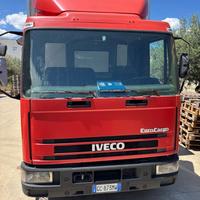 Iveco eurocargo con sponda