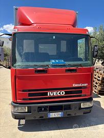 Iveco eurocargo con sponda