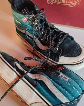Vans taglio classico, in camoscio,